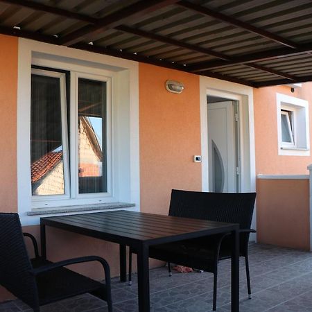 Nona Lili Apartment Изола Экстерьер фото